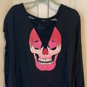 Skull long sleeve shirt